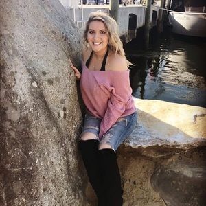 Meet your Posher, Alisha